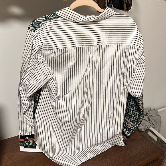 Fun Button-down with Satin Print - Picture 2 of 2